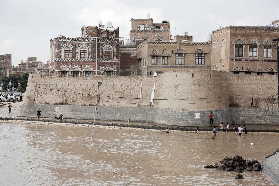 Yemen'de sel felaketi: 6 kişi öldü, 430 ev yıkıldı 1